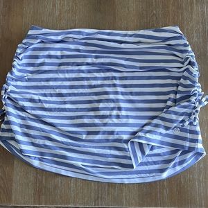 G/Fore Womens Ruched Striped Skort L GFore Golf Skirt.  Used once or twice.